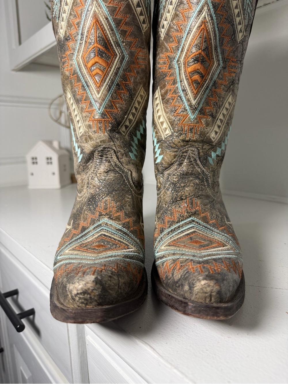 Corral Womens 8 Distressed Leather Cowboy Boots Southwestern Embroidered - Picture 5 of 11